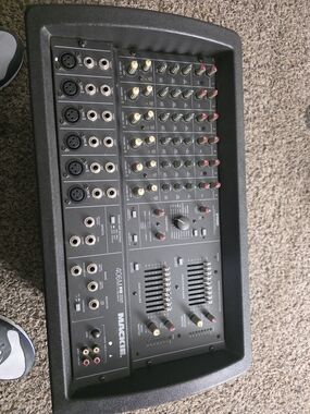 Mackie 406M Black Compact Mixer - 6-Channel Live/Recording Mixer